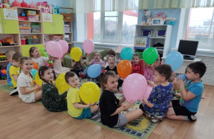 День смеха День смеха.